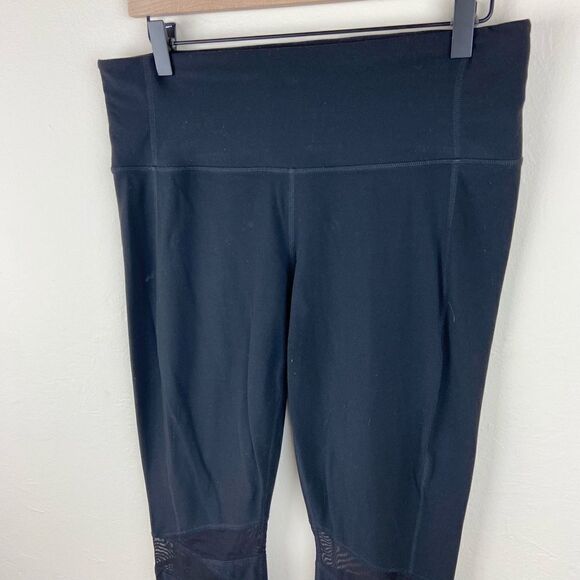 Athleta Mantra Mesh Capri Black Leggings - Picture 3 of 8